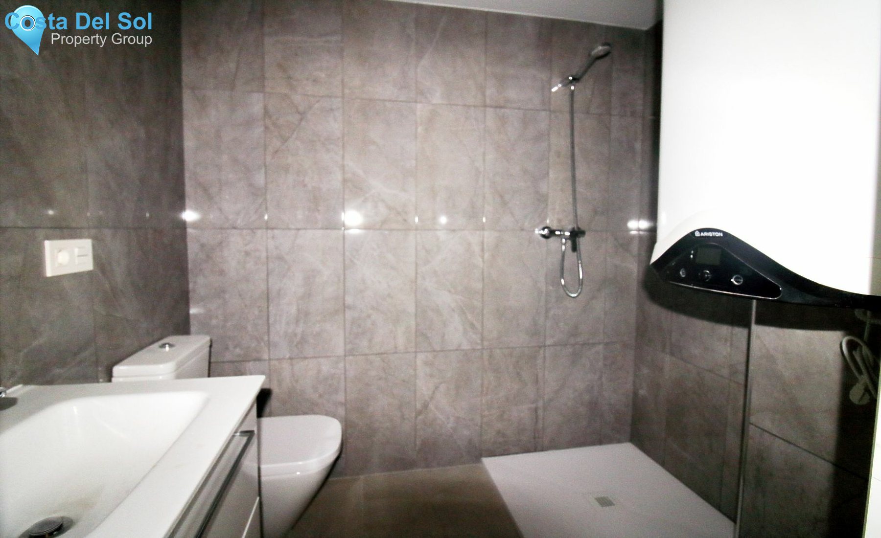 Ground Floor Apartment in Fuengirola-1214988