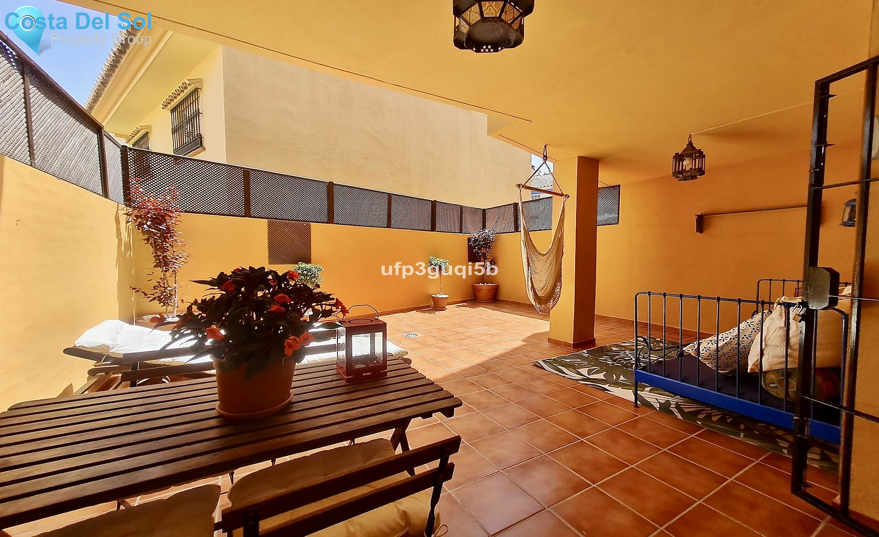 Ground Floor Apartment in Las Lagunas-1168832
