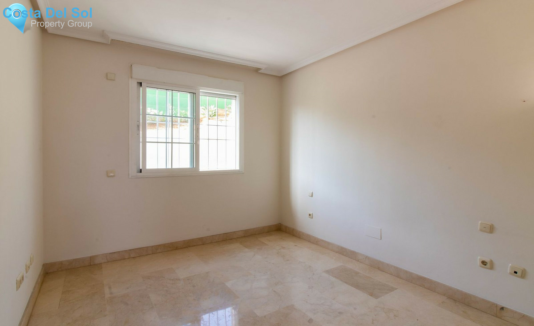 Ground Floor Apartment in Marbella-1250259