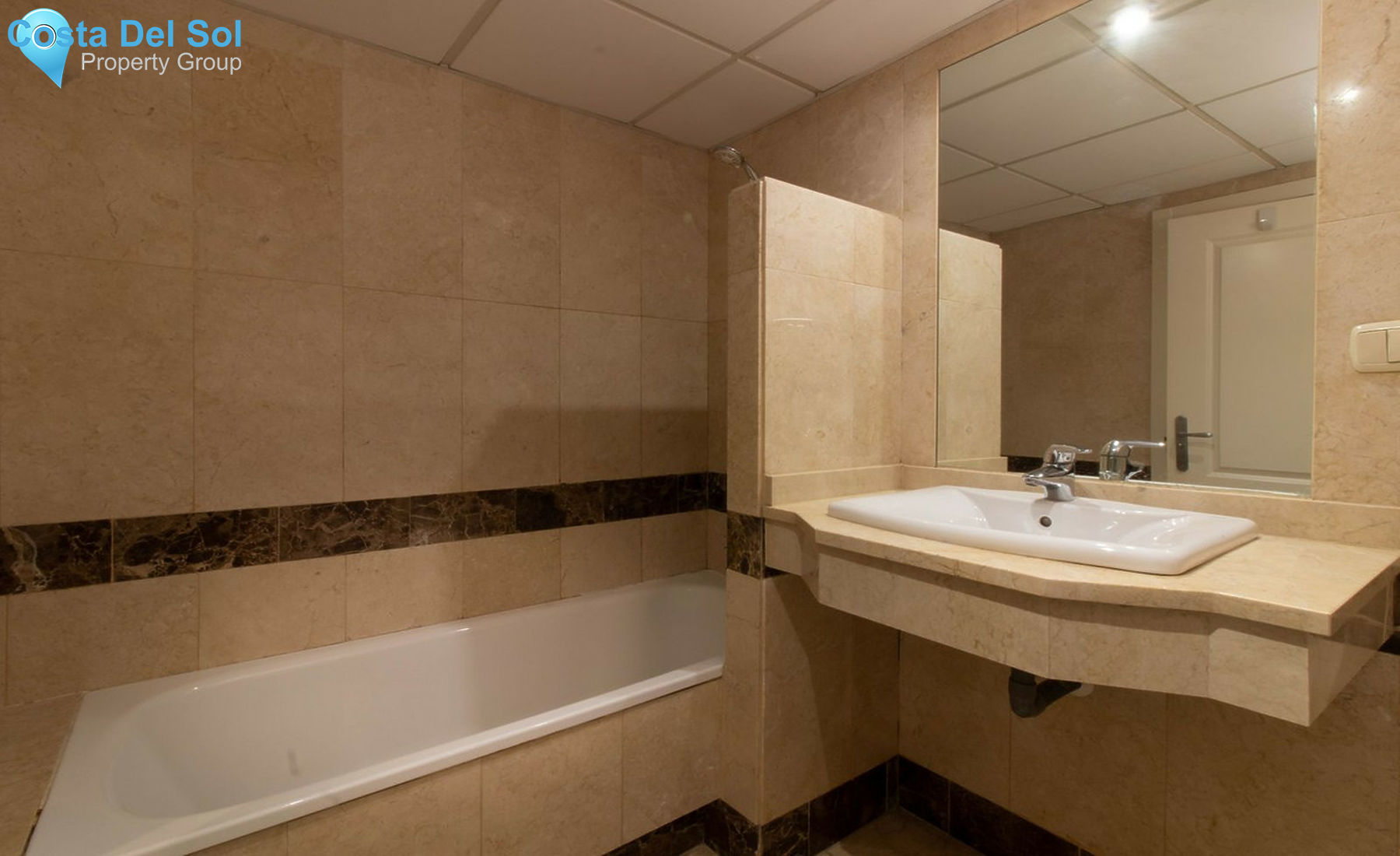 Ground Floor Apartment in Marbella-1250253