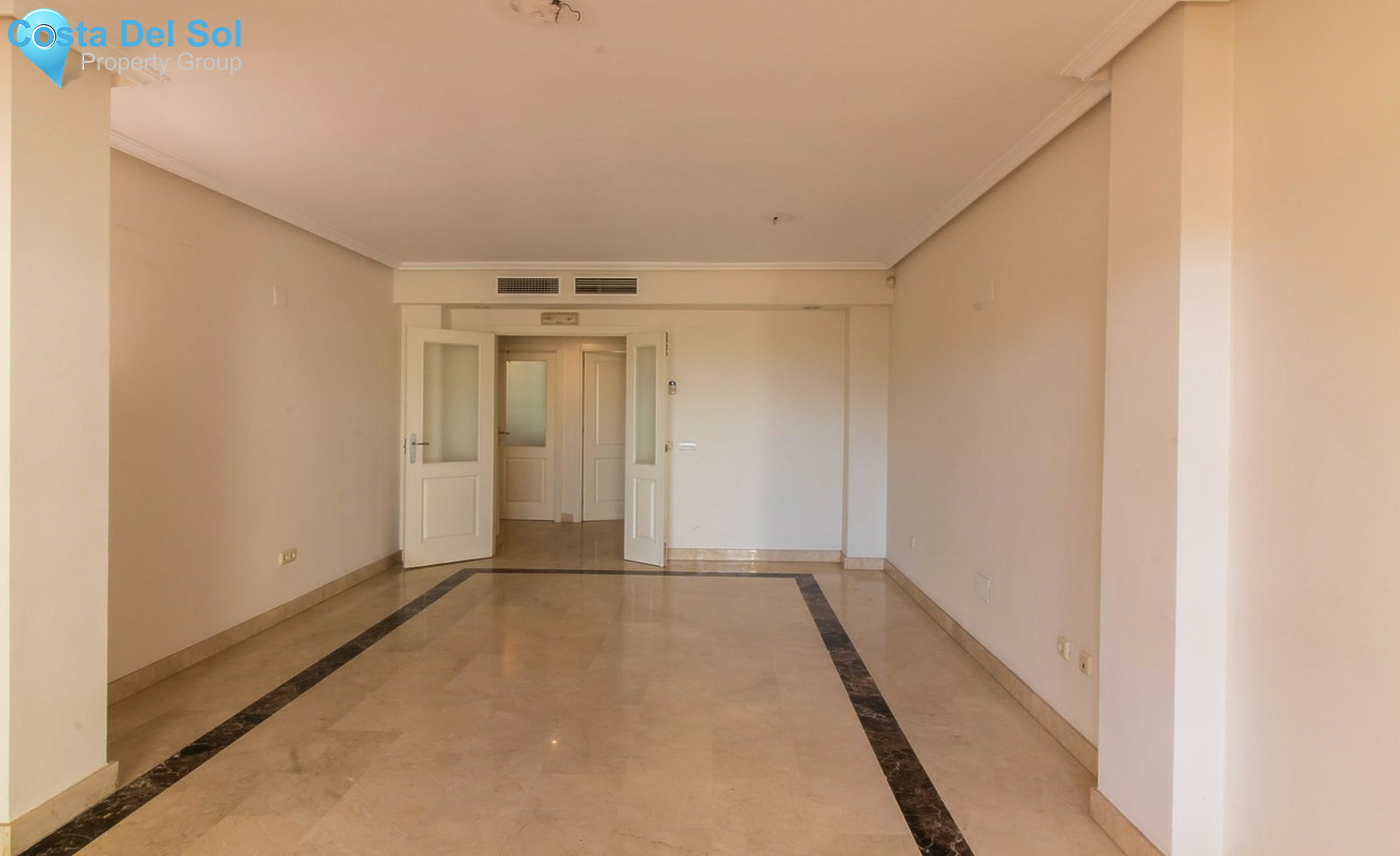 Ground Floor Apartment in Marbella-1250255