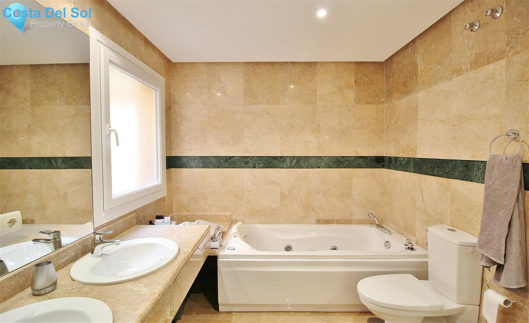Ground Floor Apartment in Marbella-1273296