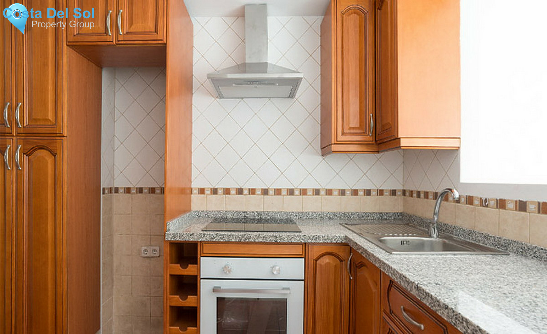 Ground Floor Apartment in Marbella-1350749