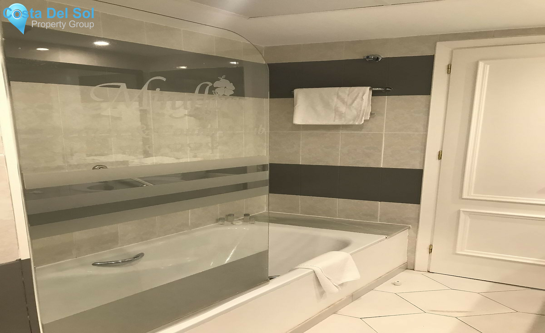 Ground Floor Apartment in Miraflores-1476133