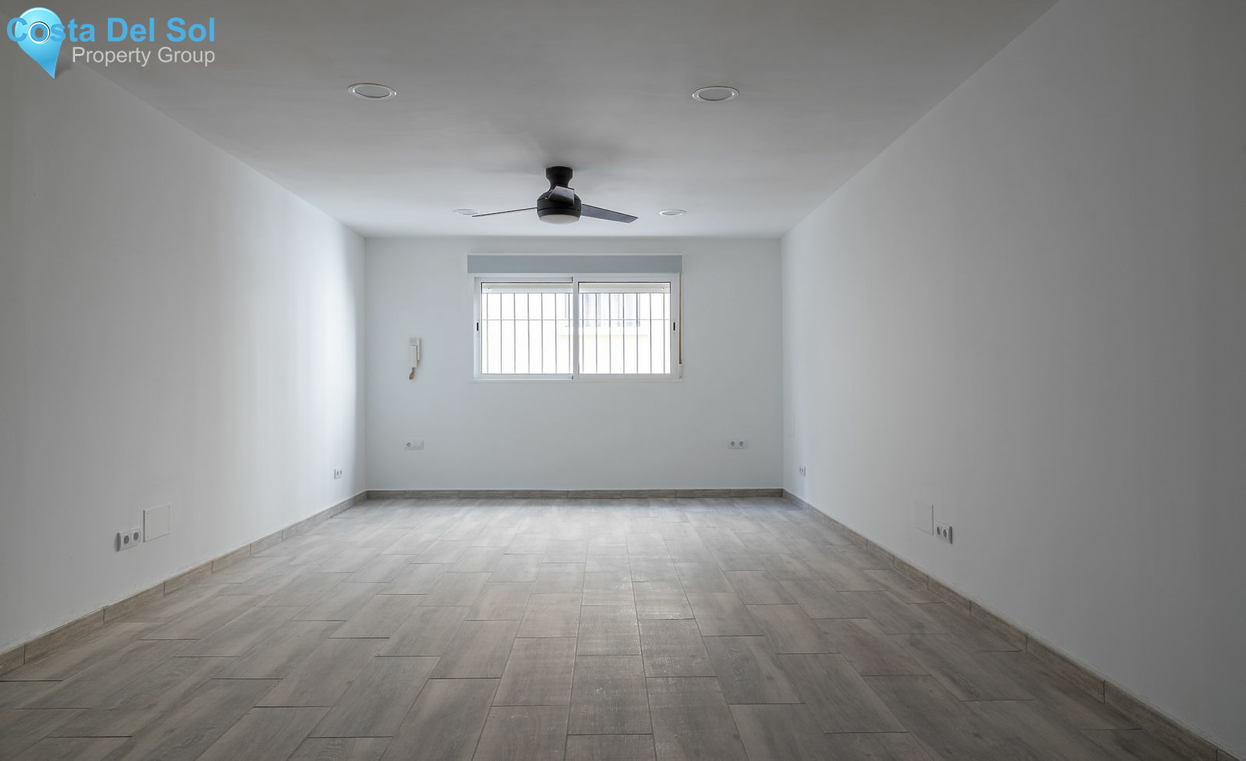 Ground Floor Apartment in Málaga-1203098
