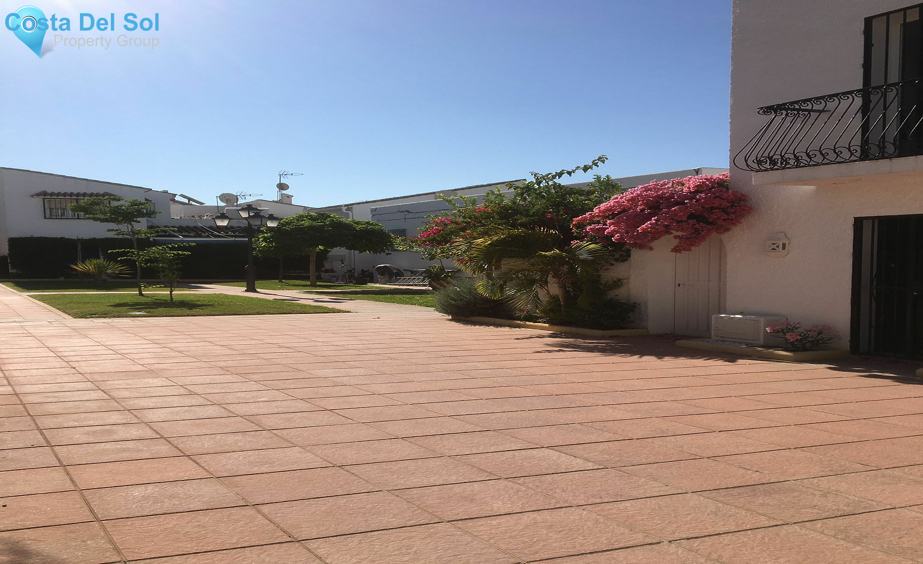 Ground Floor Apartment in New Golden Mile-1172011