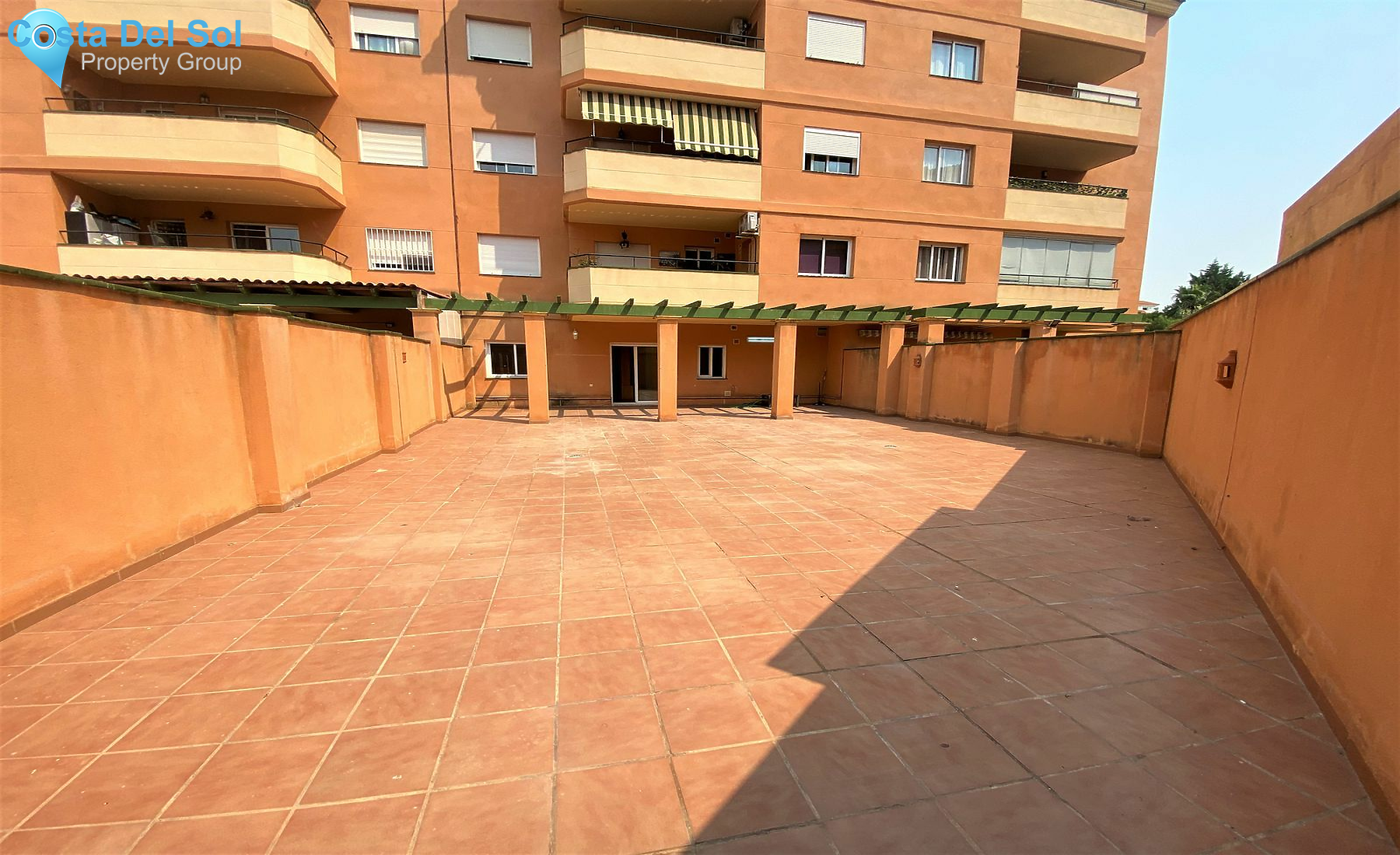 Ground Floor Apartment in San Luis de Sabinillas-1136316