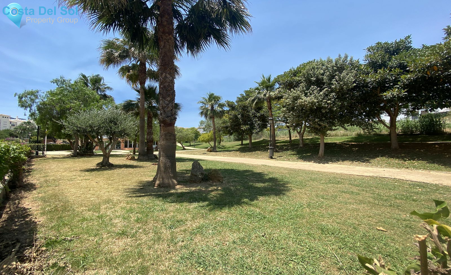 Ground Floor Apartment in San Luis de Sabinillas-1136325