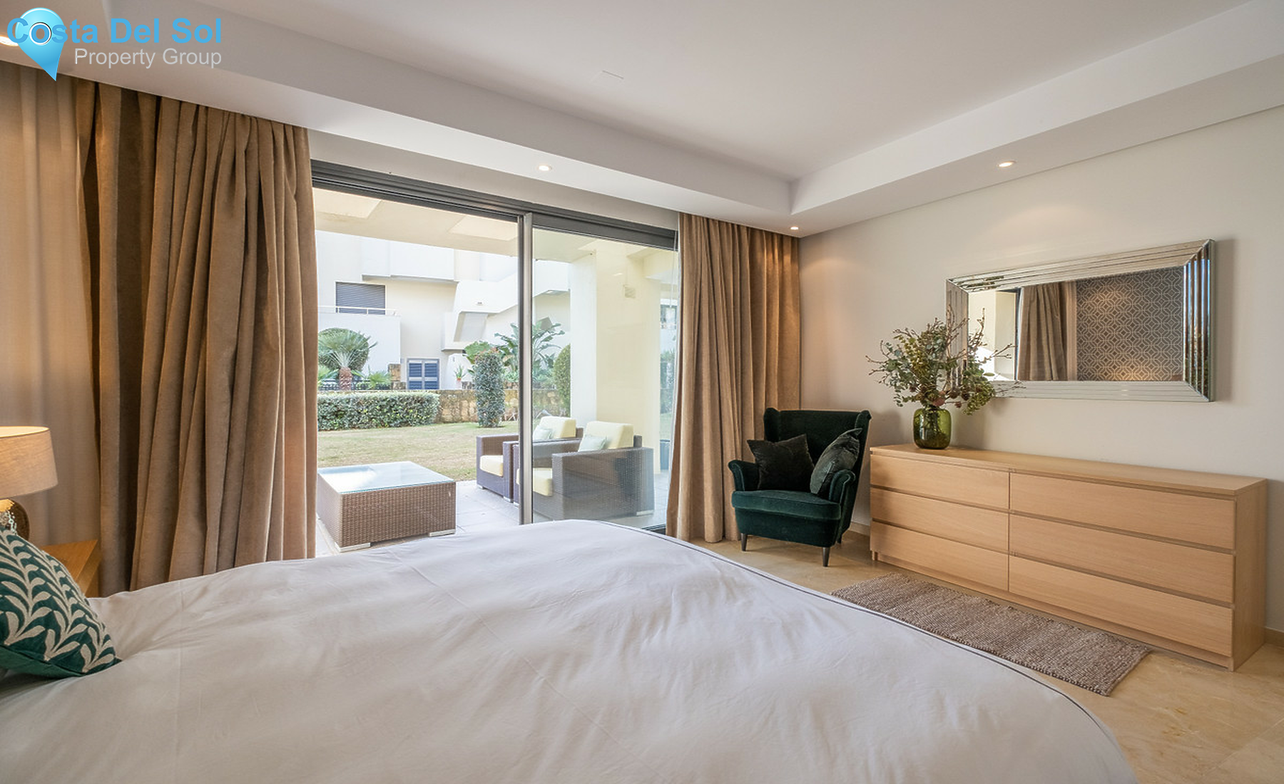 Ground Floor Apartment in The Golden Mile-1317455