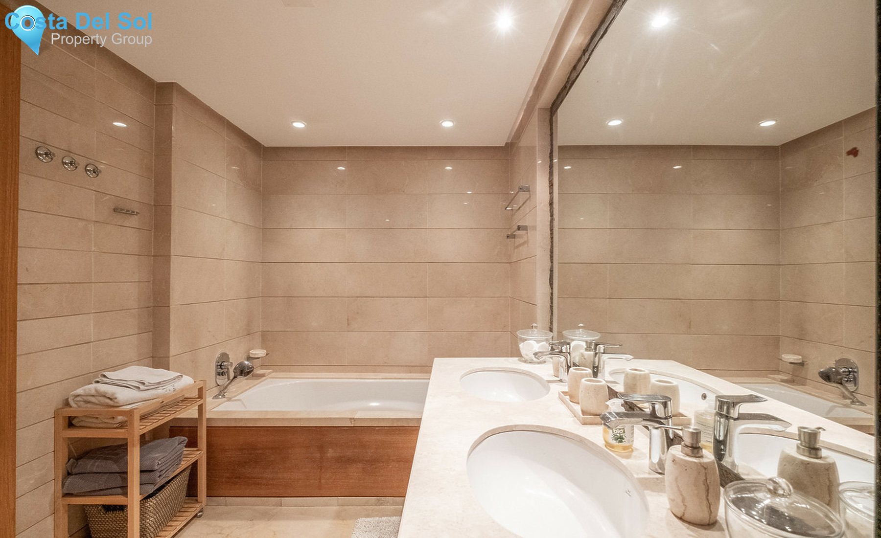 Ground Floor Apartment in The Golden Mile-1317456