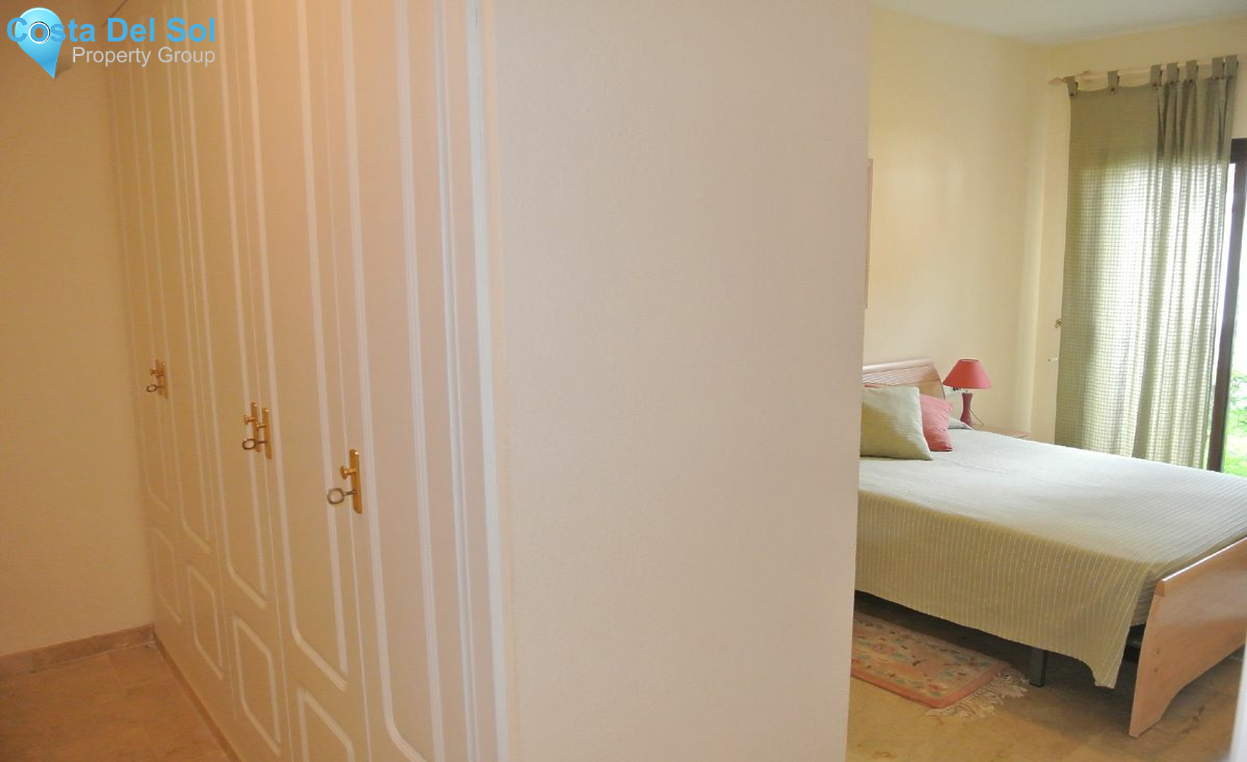 Ground Floor Apartment in The Golden Mile-1177330