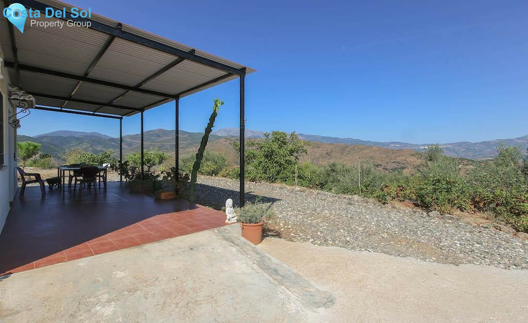 House in Guaro-1358756