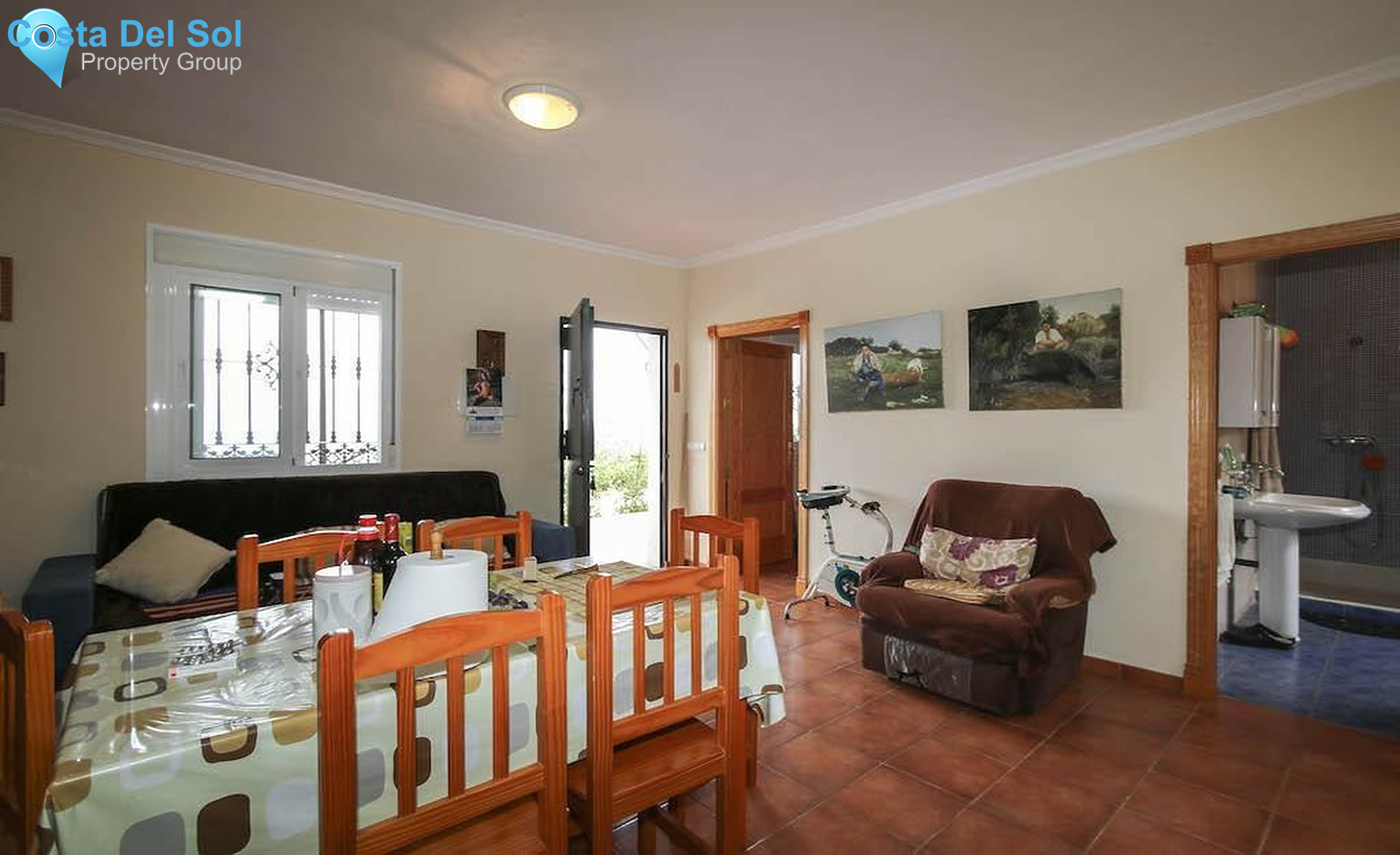 House in Guaro-1358746