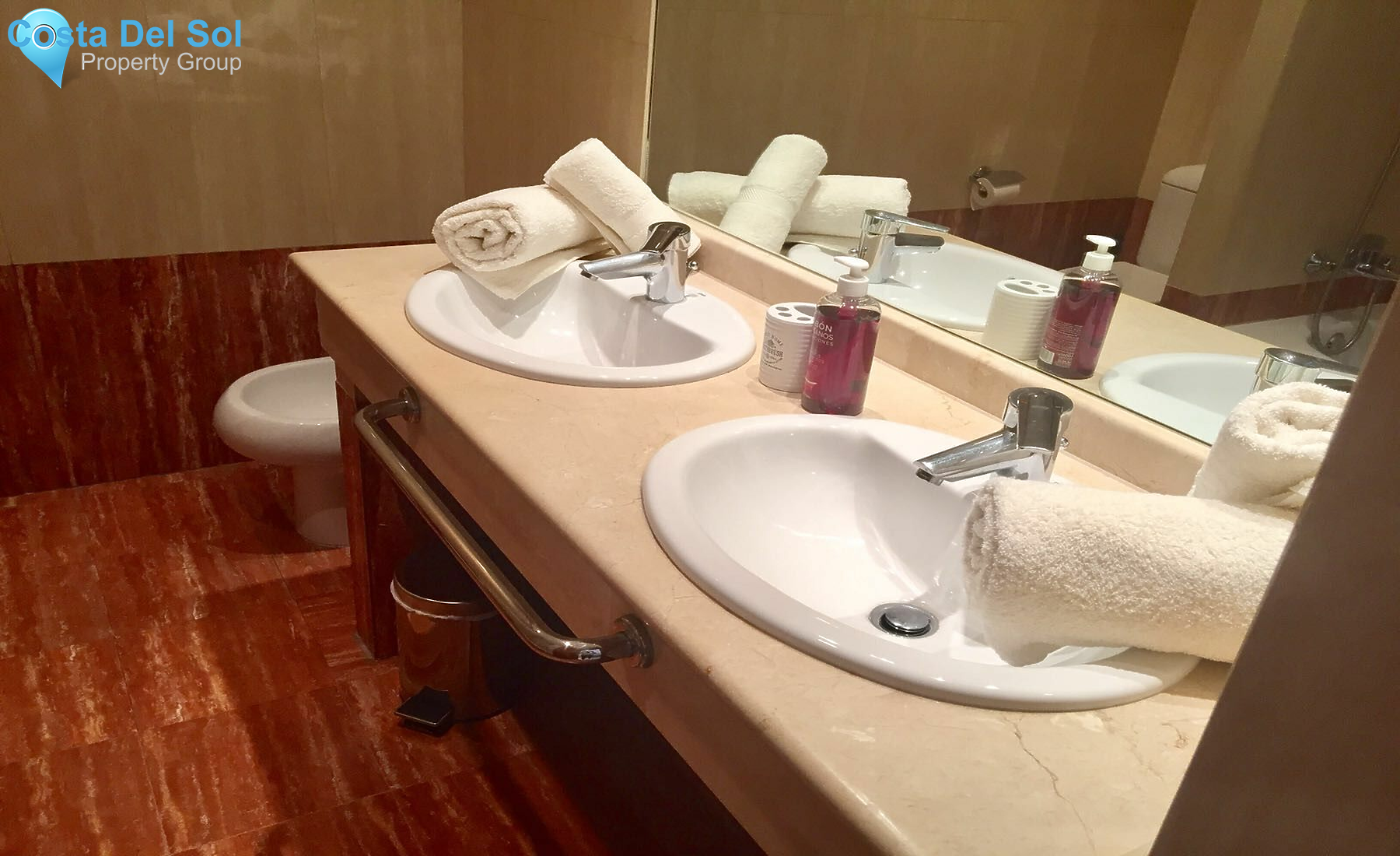 Middle Floor Apartment in Bel Air-1427688