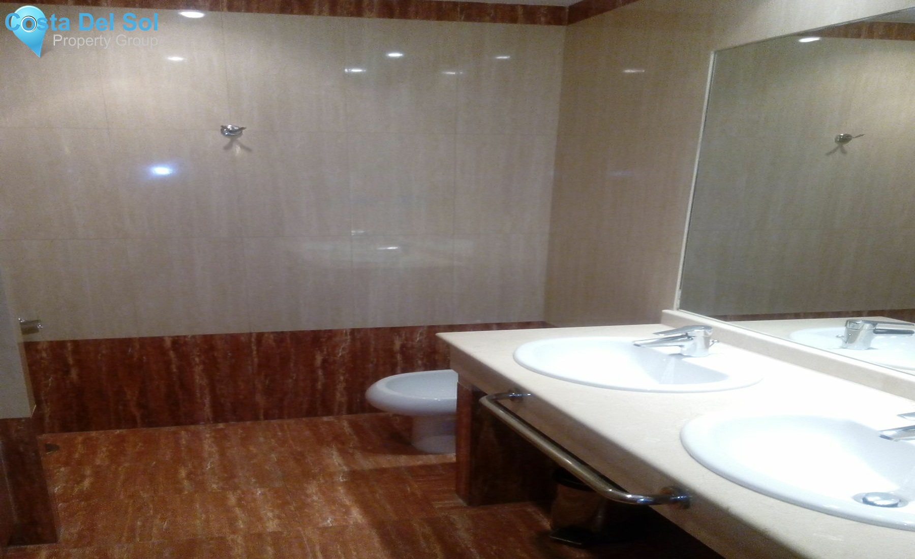 Middle Floor Apartment in Bel Air-1427689