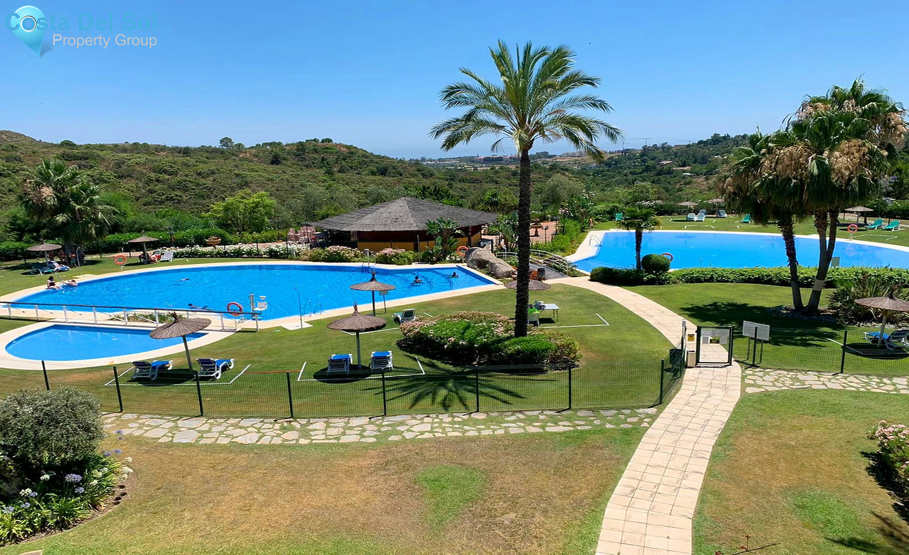 Middle Floor Apartment in Benahavís-1285892