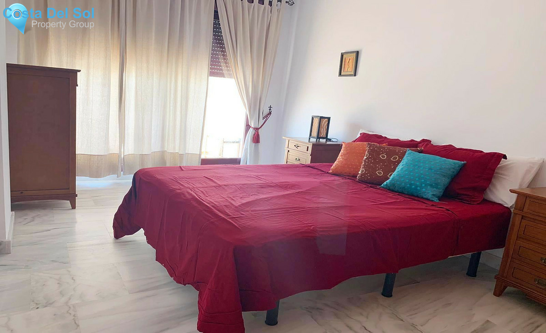 Middle Floor Apartment in Benahavís-1285904