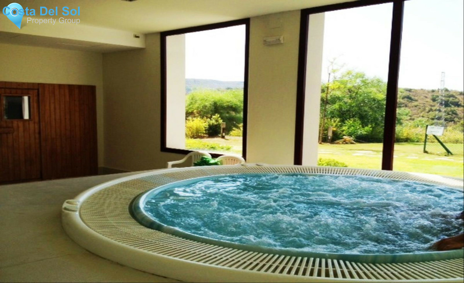 Middle Floor Apartment in Benahavís-1285908