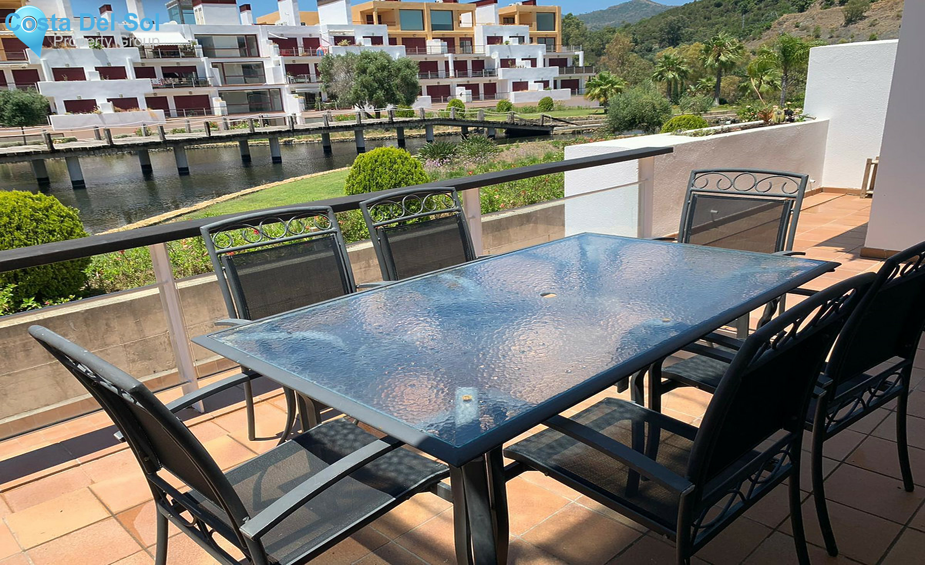 Middle Floor Apartment in Benahavís-1285896