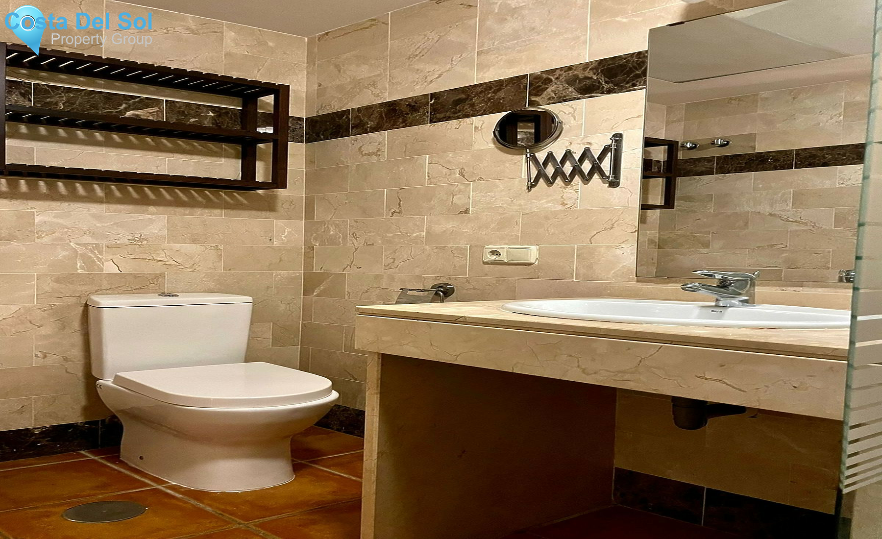 Middle Floor Apartment in Benahavís-1521532