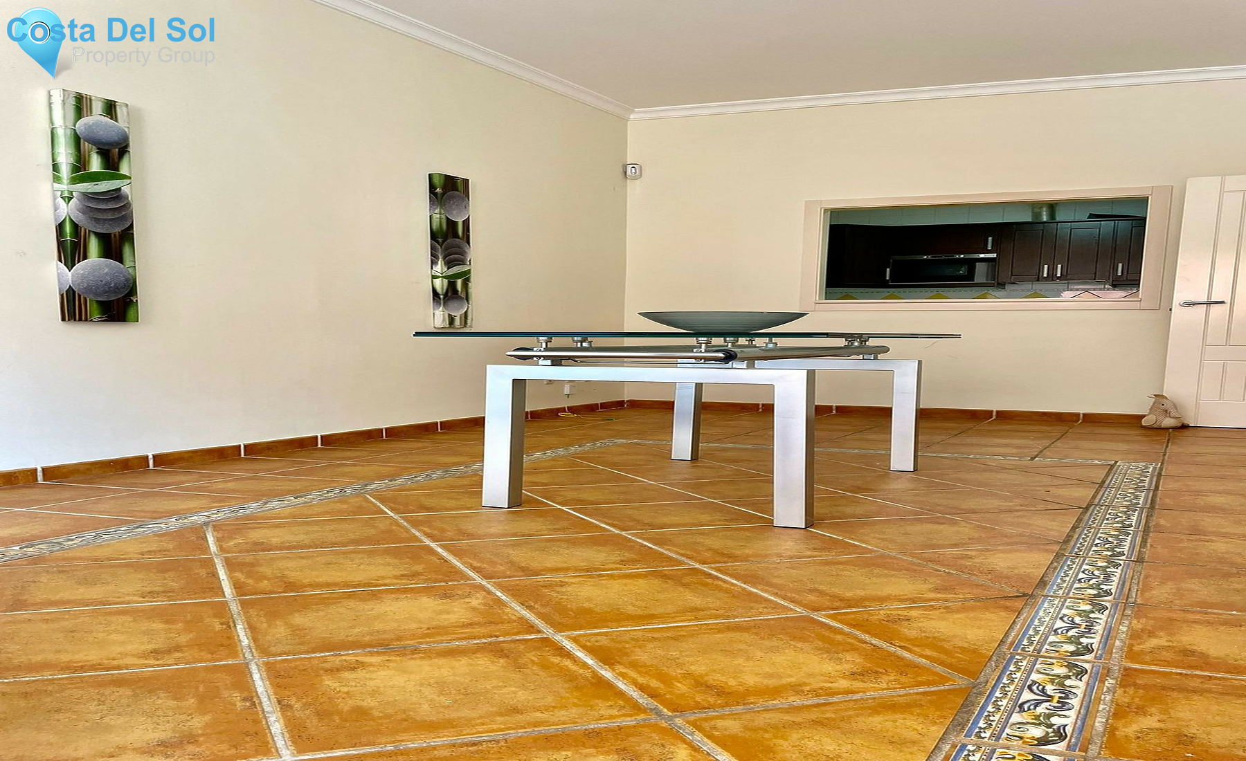 Middle Floor Apartment in Benahavís-1521533