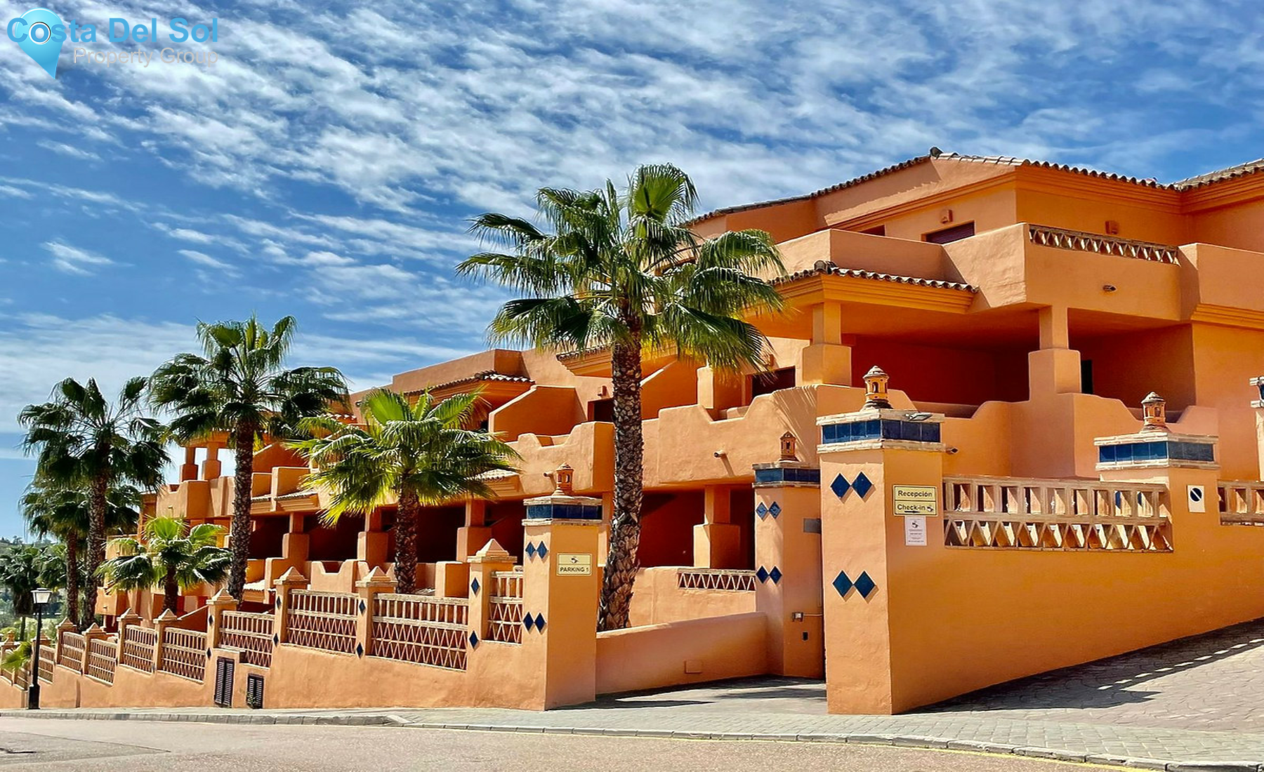 Middle Floor Apartment in Benahavís-1521540