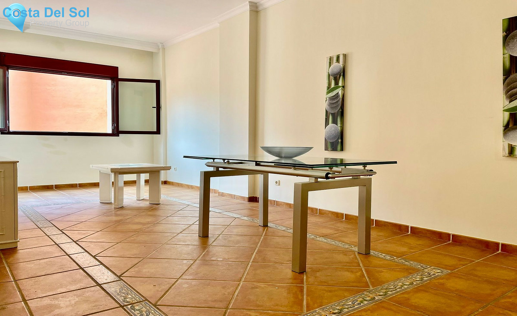 Middle Floor Apartment in Benahavís-1521541