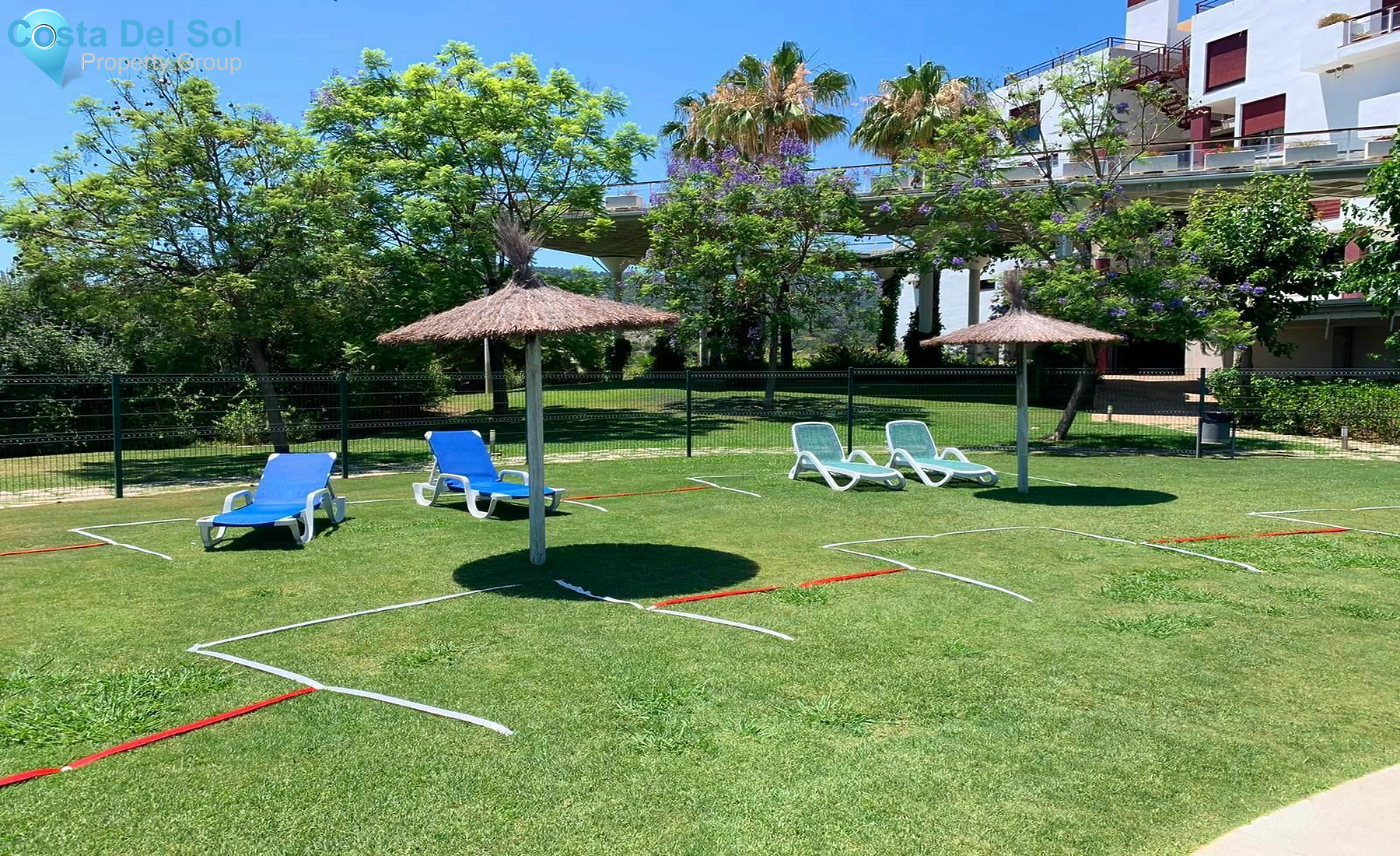 Middle Floor Apartment in Benahavís-1161428