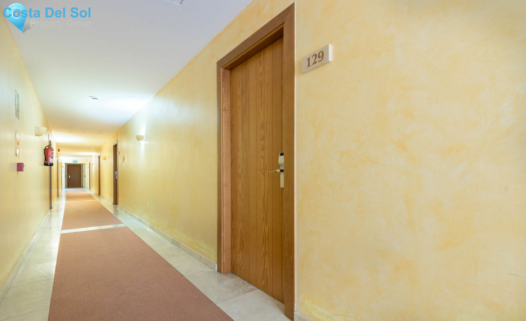 Middle Floor Apartment in Benahavís-1519456