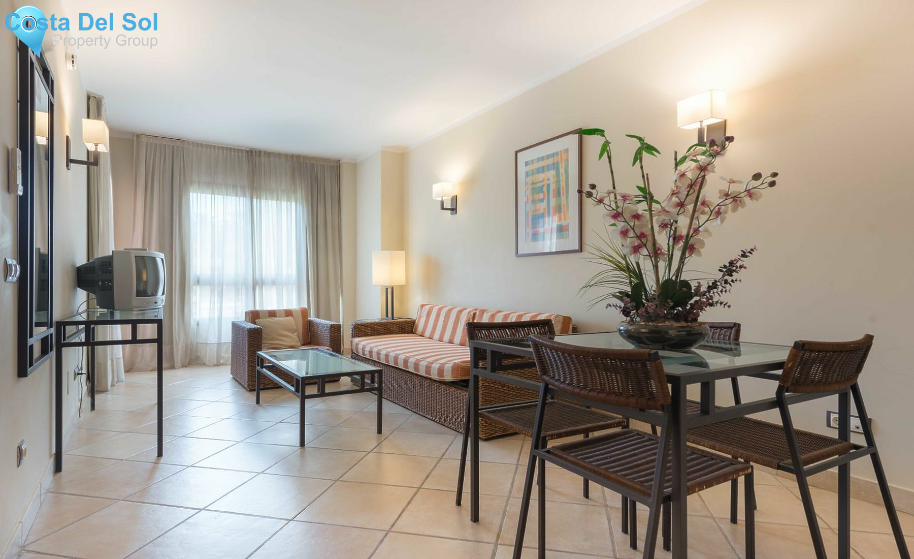 Middle Floor Apartment in Benahavís-1519459