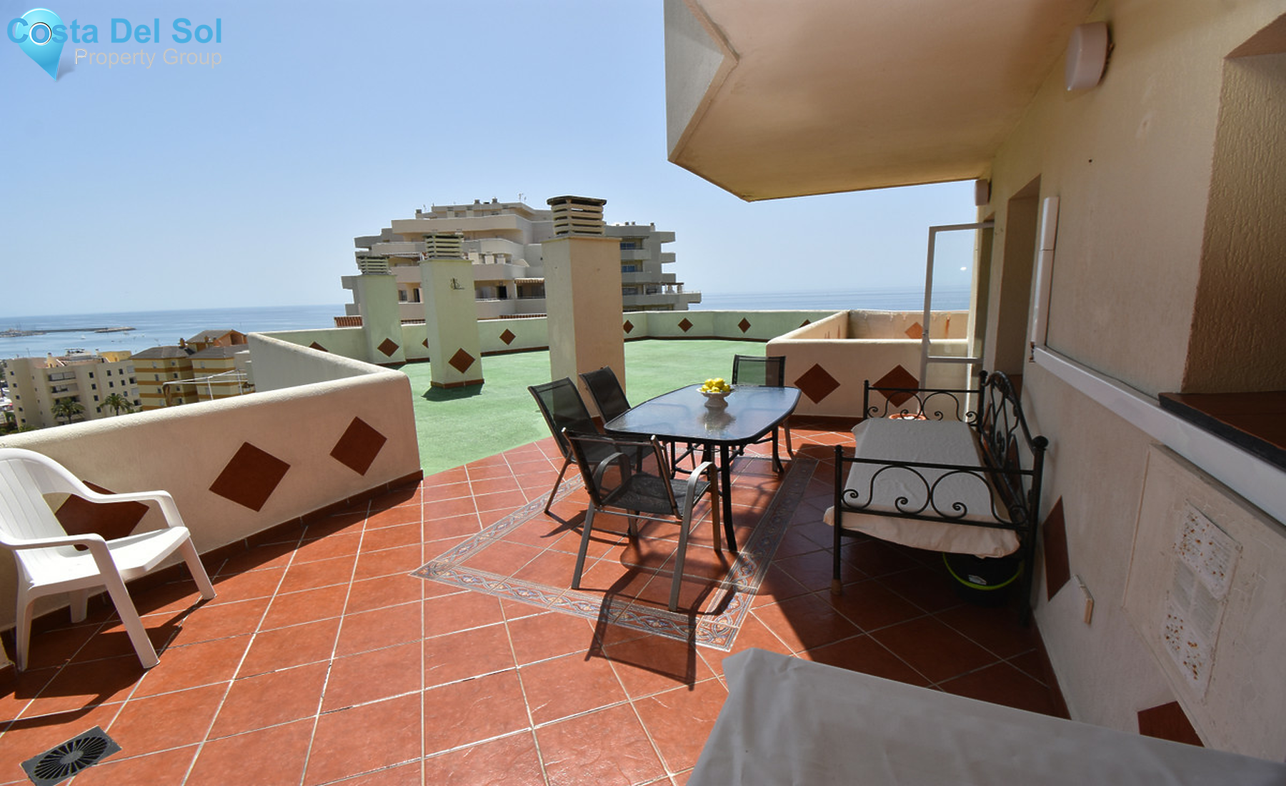Middle Floor Apartment in Benalmadena Costa