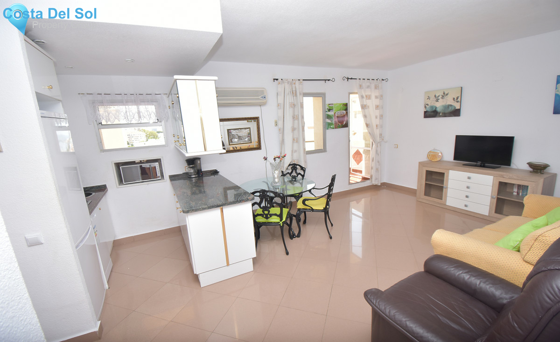Middle Floor Apartment in Benalmadena Costa-1314615