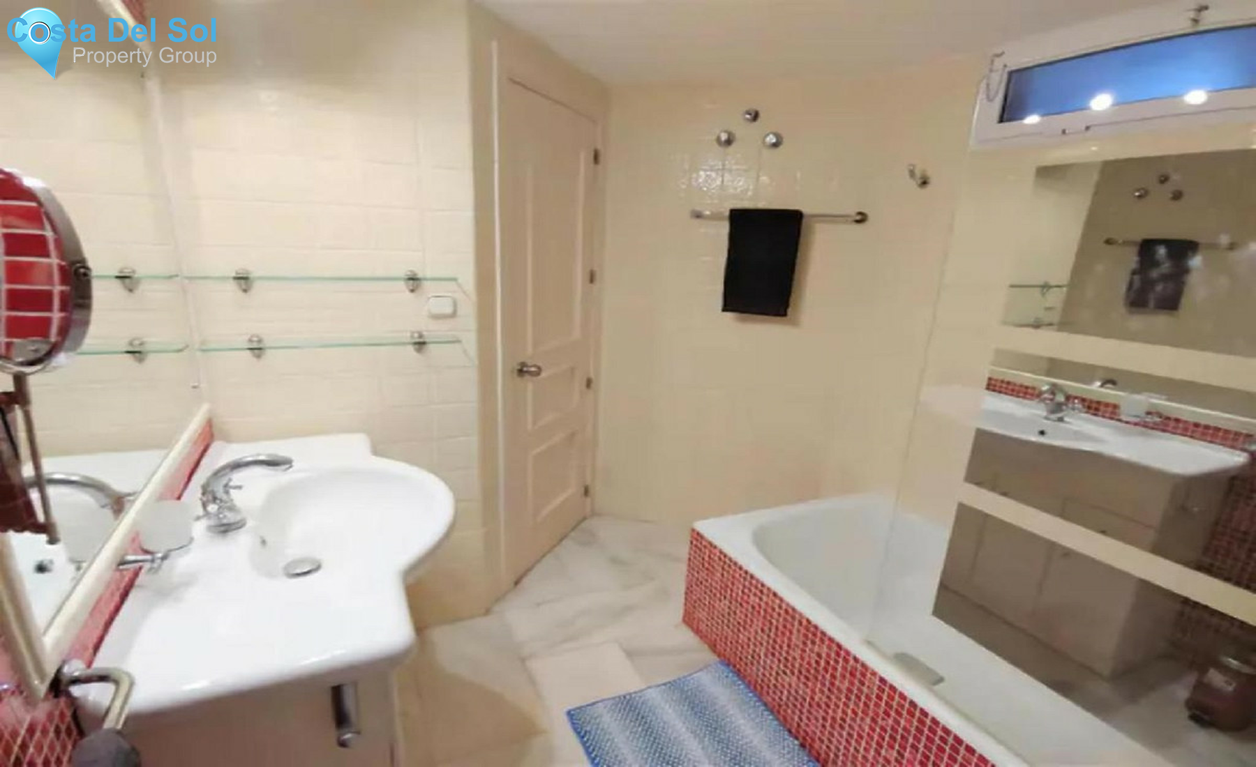 Middle Floor Apartment in Benalmadena Costa-1316172