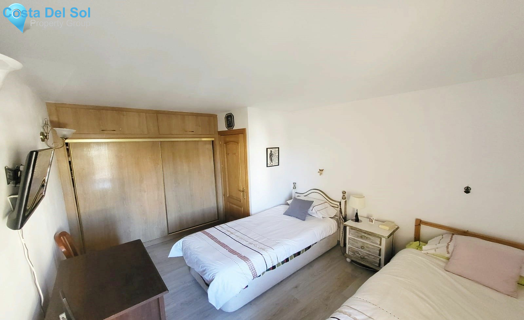 Middle Floor Apartment in Benalmadena Costa-1162905