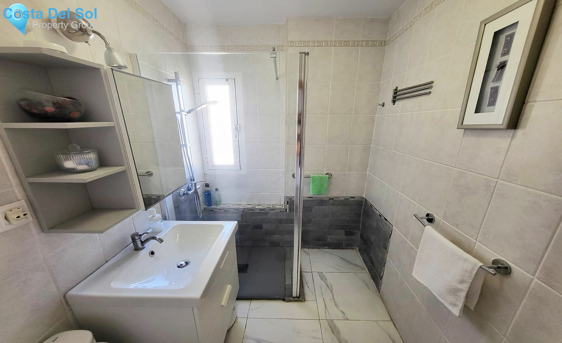 Middle Floor Apartment in Benalmadena Costa-1162907