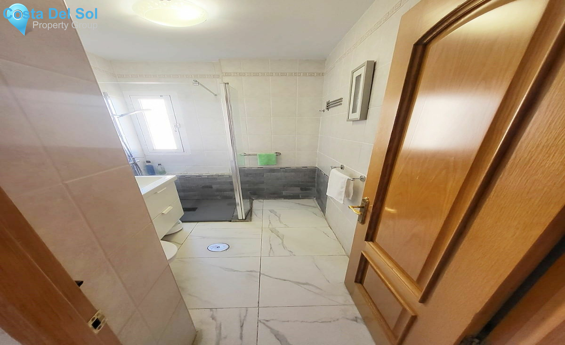 Middle Floor Apartment in Benalmadena Costa-1162909