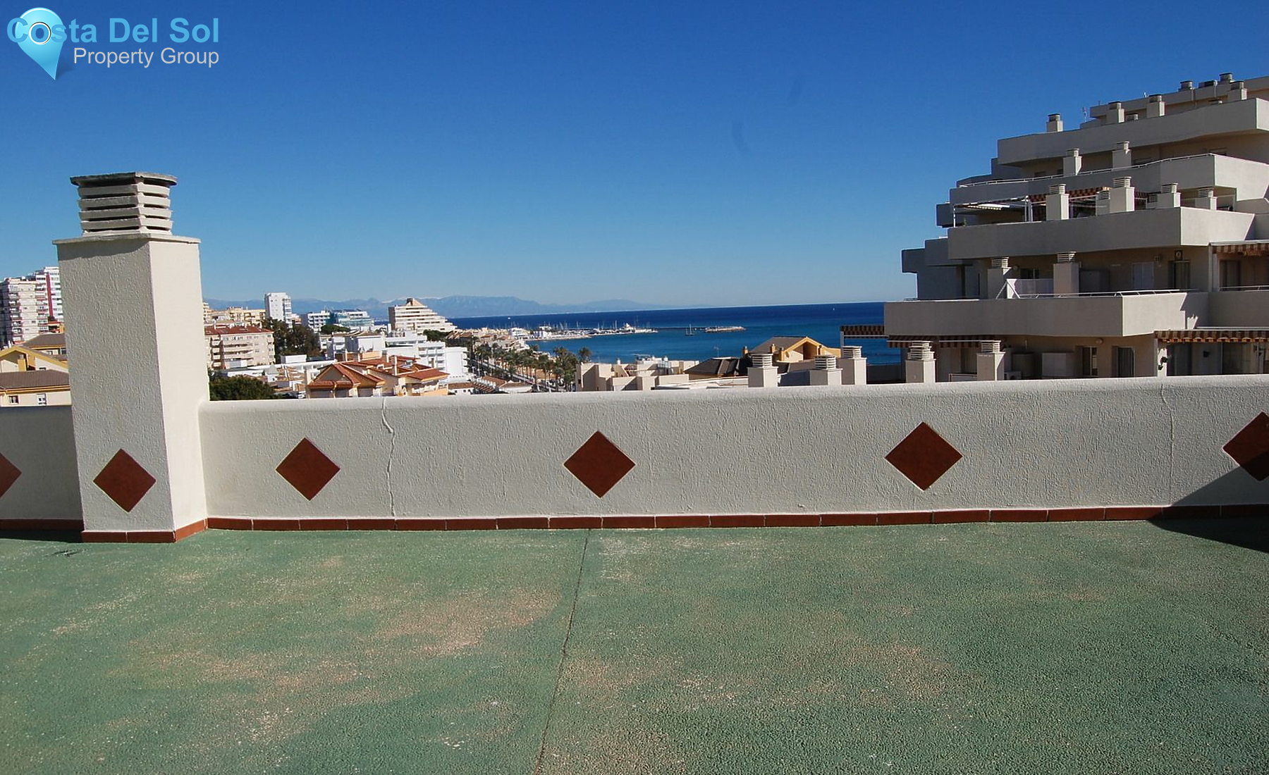 Middle Floor Apartment in Benalmadena Costa-1221531