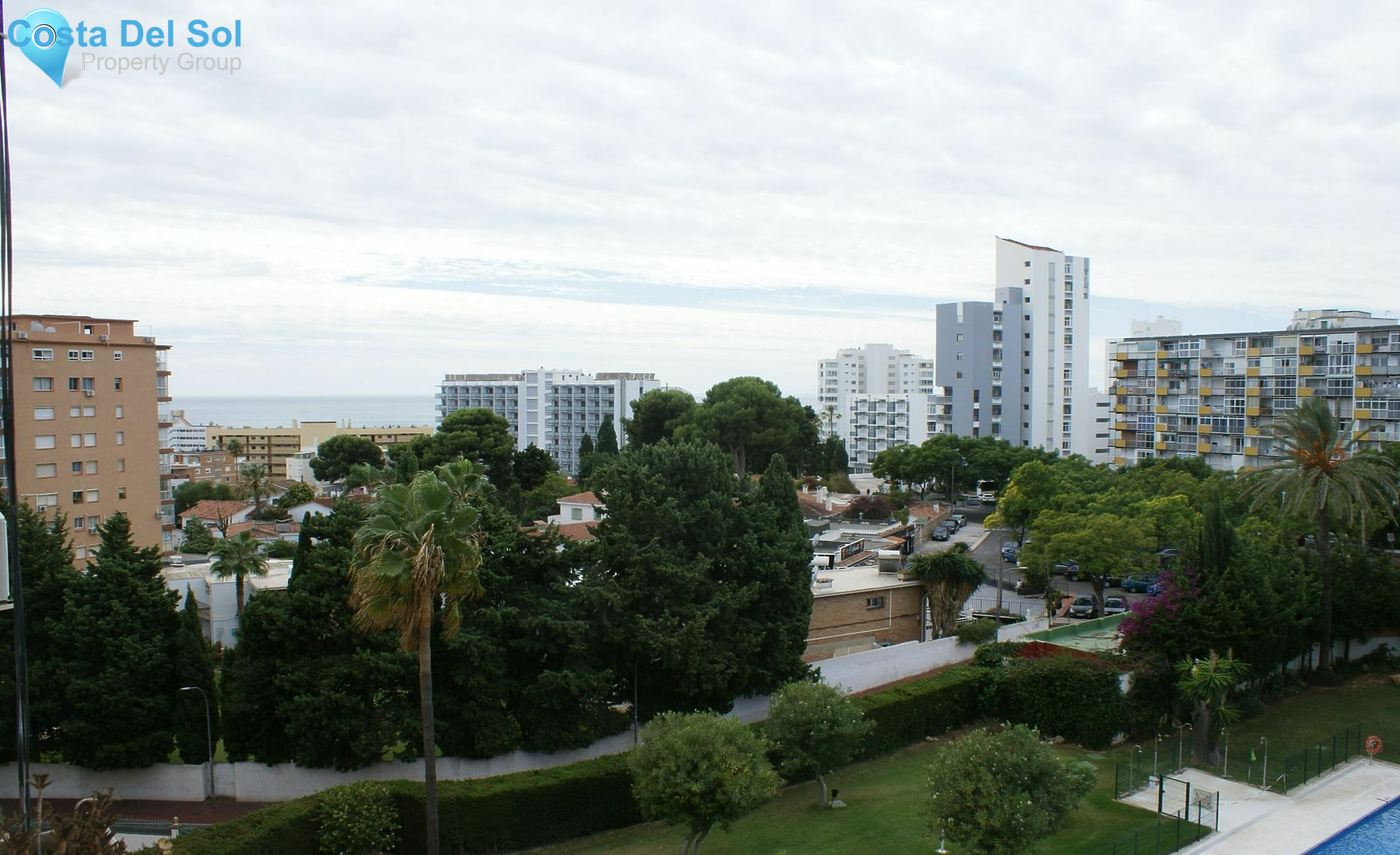 Middle Floor Apartment in Benalmadena Costa-1471201