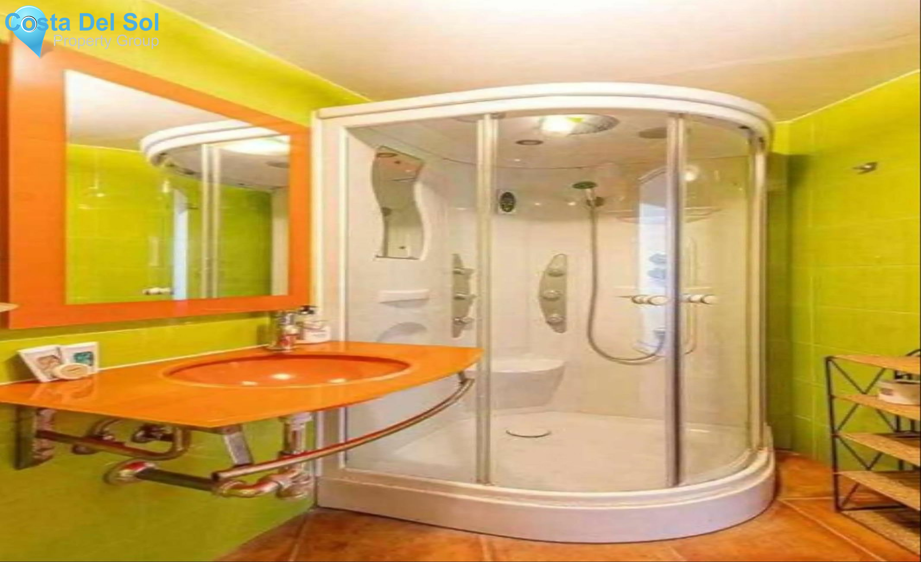 Middle Floor Apartment in Benalmadena Costa-1498039