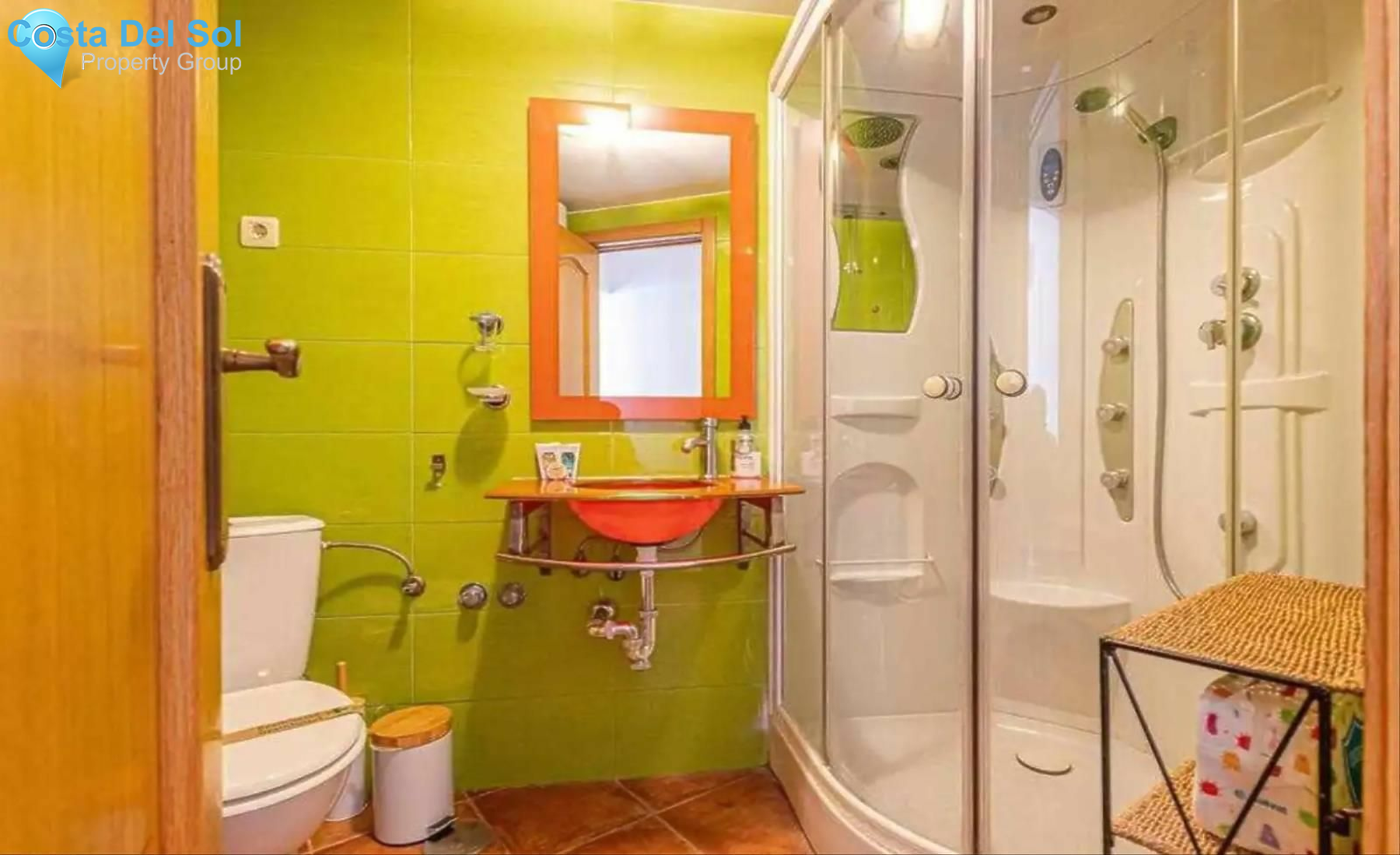 Middle Floor Apartment in Benalmadena Costa-1498038