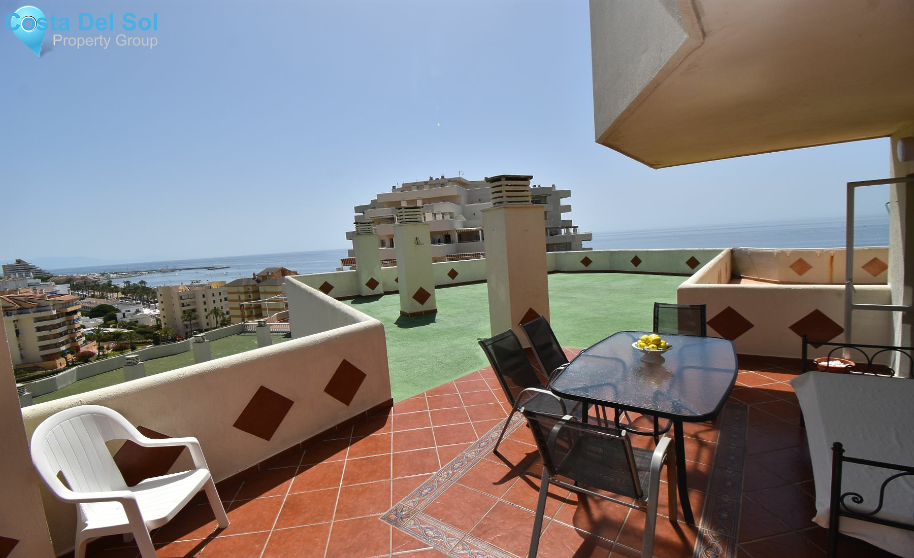 Middle Floor Apartment in Benalmadena Costa-1520432