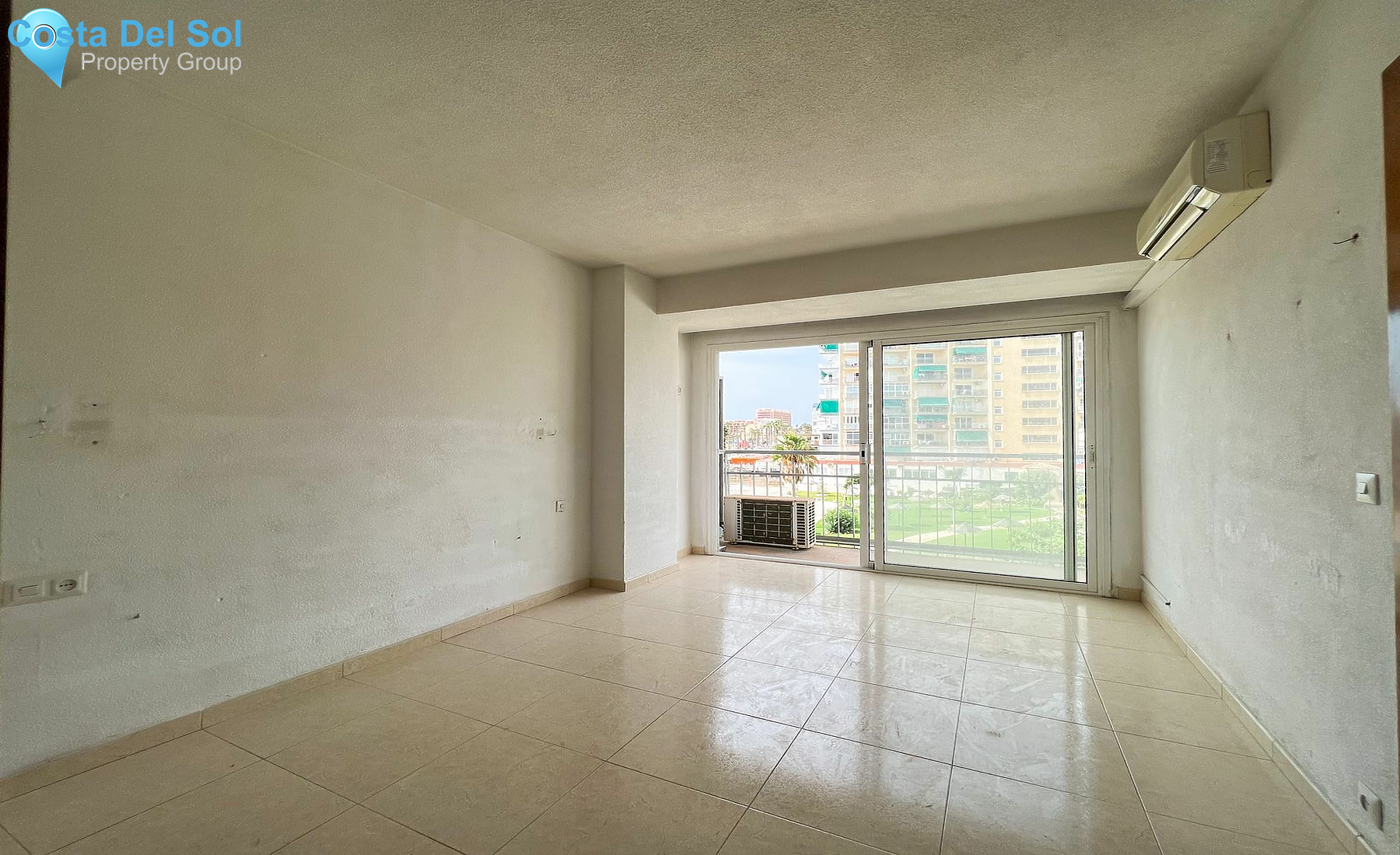 Middle Floor Apartment in Benalmadena Costa-1548133