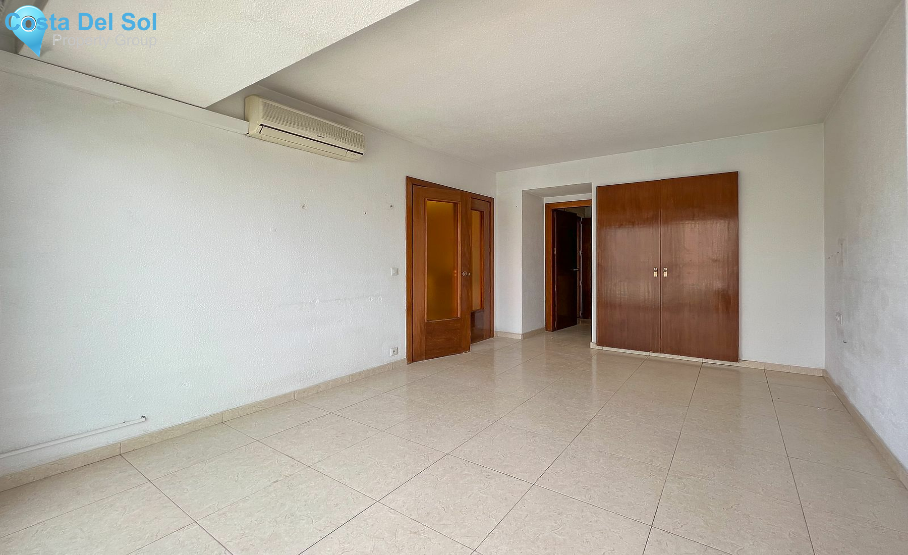 Middle Floor Apartment in Benalmadena Costa-1548134