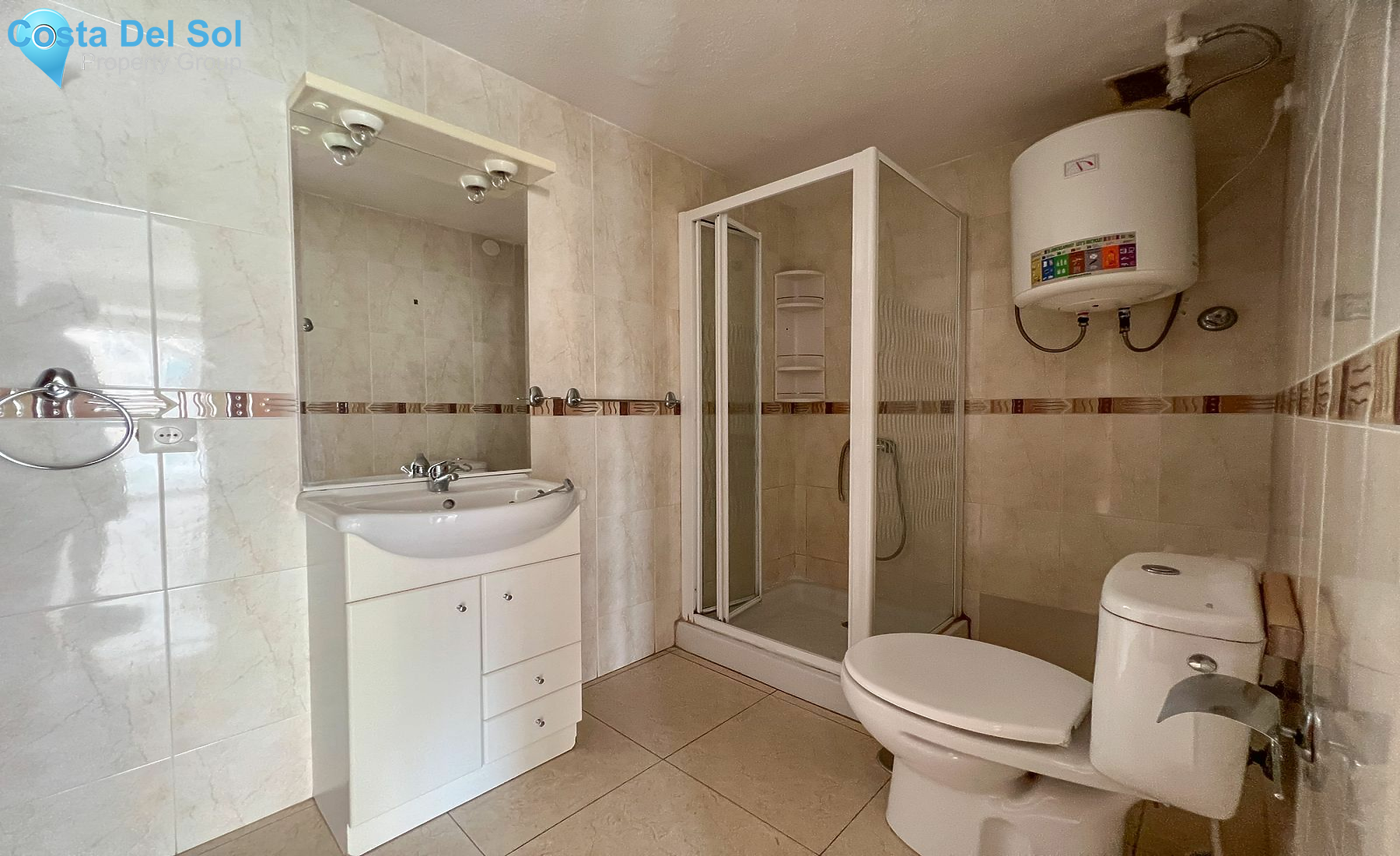 Middle Floor Apartment in Benalmadena Costa-1548135