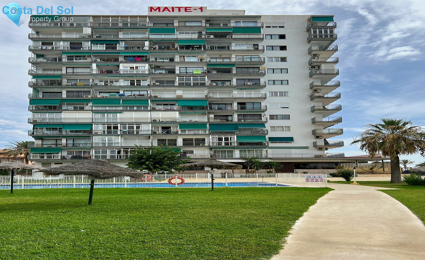 Middle Floor Apartment in Benalmadena Costa-1548138