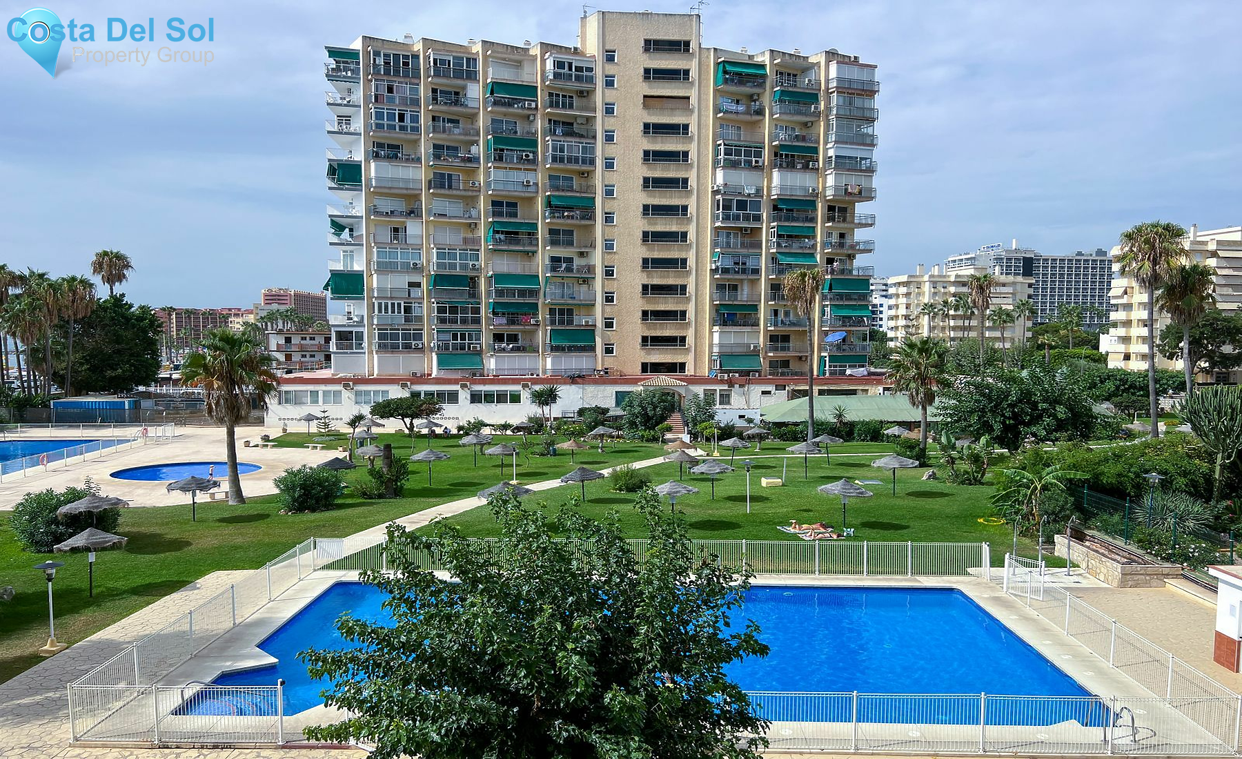Middle Floor Apartment in Benalmadena Costa-1548130