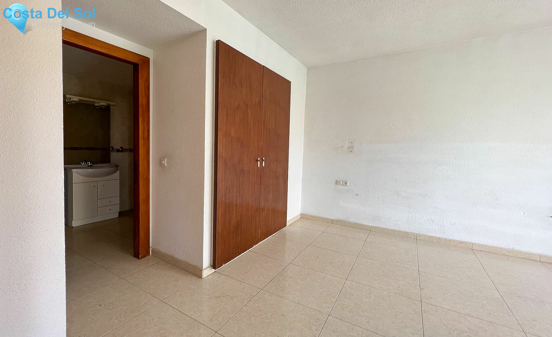 Middle Floor Apartment in Benalmadena Costa-1548132