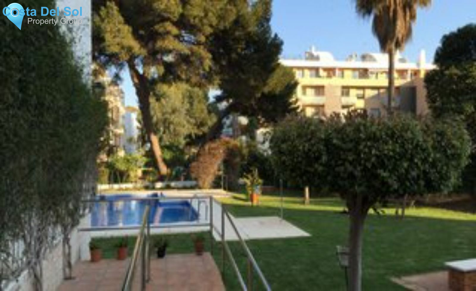 Middle Floor Apartment in Benalmadena Costa-1549692