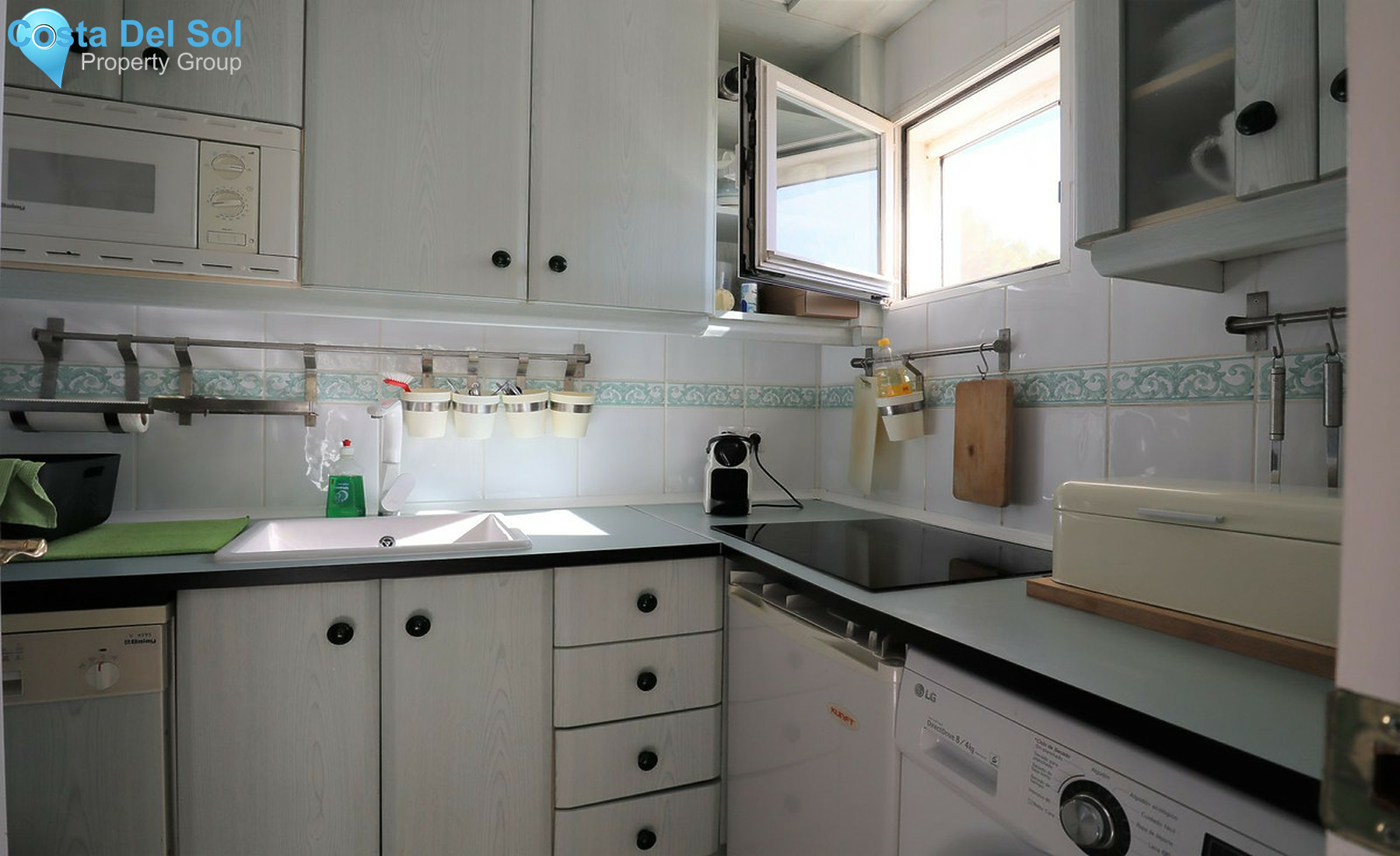 Middle Floor Apartment in Calahonda-1249539