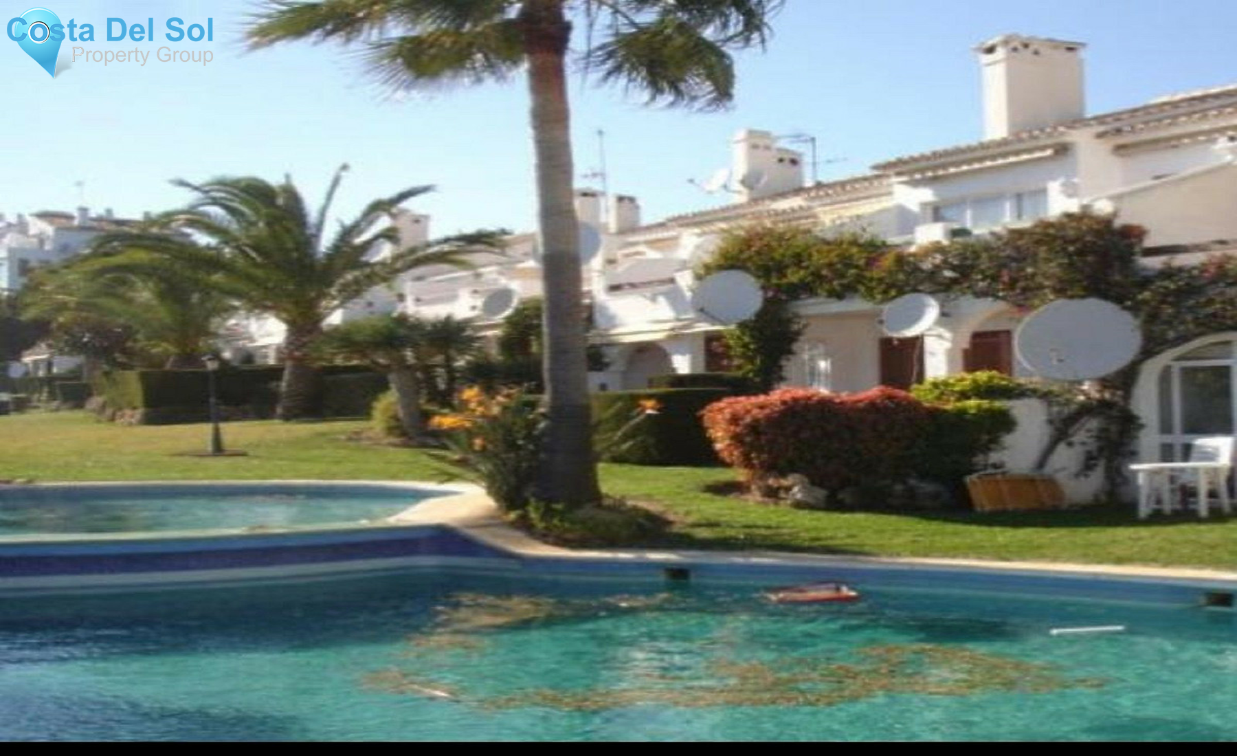 Middle Floor Apartment in Calahonda-1266190